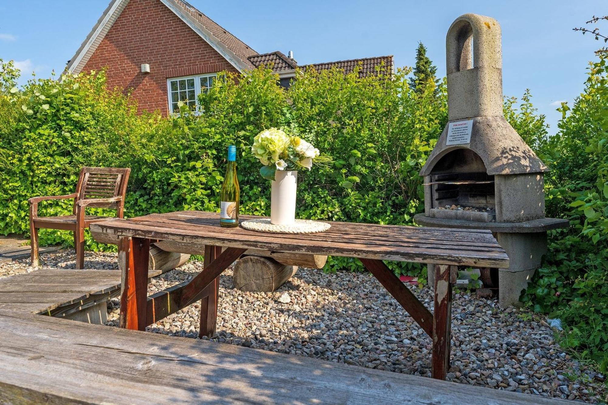 Steffi s Vogelnest Appartement Scharbeutz Buitenkant foto